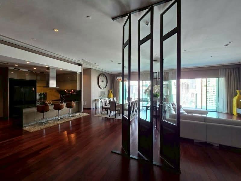 Le Raffine Sukhumvit 39, Bangkok, Soi Sukhumvit 39, Khlong Tan Nua, Watthana, Bangkok, 4 Bedrooms, 480 sqm, Condo For Rent, by Boonraksa Sopak, 500240504 - DDproperty.com