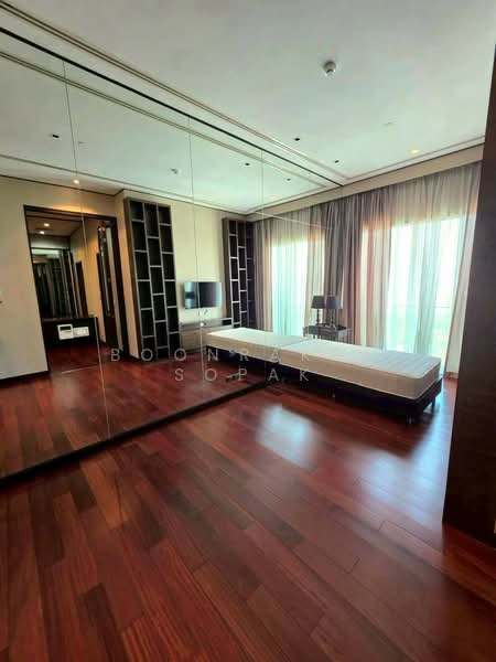 Le Raffine Sukhumvit 39, Bangkok, Soi Sukhumvit 39, Khlong Tan Nua, Watthana, Bangkok, 4 Bedrooms, 480 sqm, Condo For Rent, by Boonraksa Sopak, 500240504 - DDproperty.com