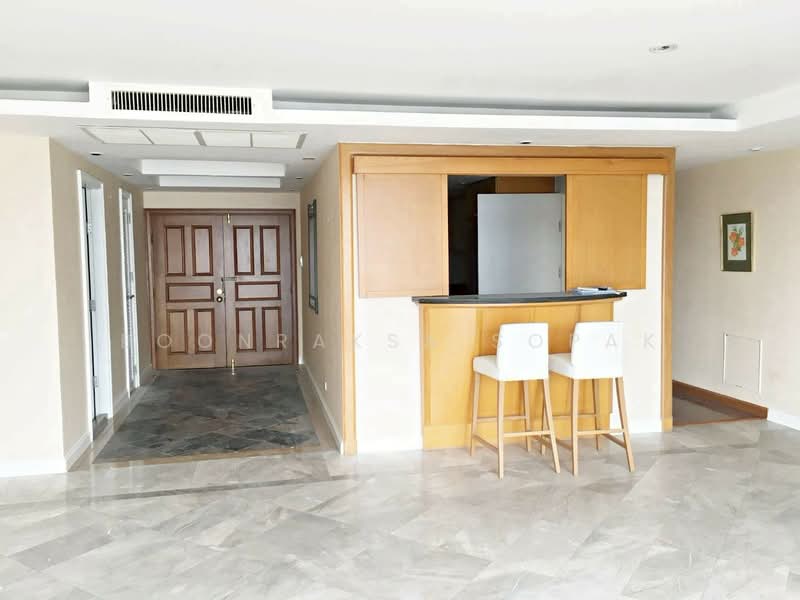 Somkid Gardens, Bangkok, Ploenchit, Lumphini, Pathum Wan, Bangkok, 4 Bedrooms, 250 sqm, Condo For Rent, by Boonraksa Sopak, 500240507 - DDproperty.com