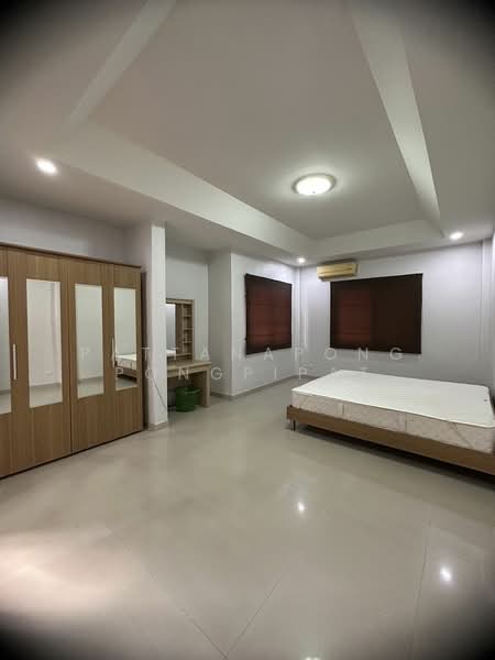 3-BR House, Chon Buri (Pattaya), Nong Pru, Bang Lamung (Pattaya), Chon Buri (Pattaya), 3 Bedrooms, 180 sqm, Single Detached House For Sale, by Pattanapong Pongpipat, 500240516 - DDproperty.com