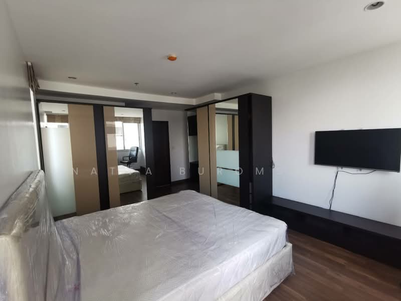 The Rajdamri, Bangkok, Ratchadamri Road, Lumphini, Pathum Wan, Bangkok, 2 Bedrooms, 112 sqm, Condo For Rent, by Natta Buromsee, 500240564 - DDproperty.com