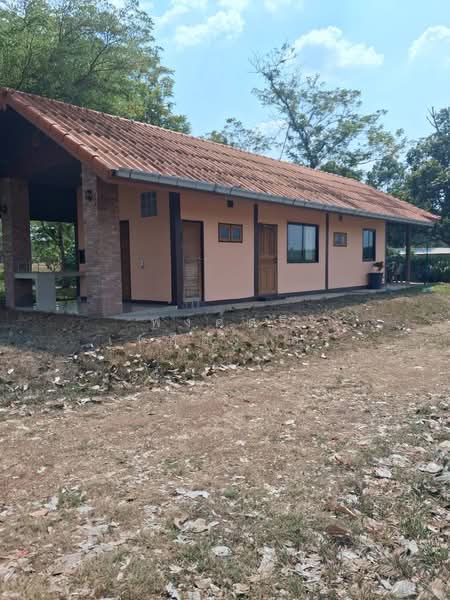 ขายที่ดินพร้อมสวนยางพาราและสนามบินเล็ก215ไร่ อ.เมืองสระแก้ว, Sa Kaeo, Khok Pi Khong, Muang Sa Kaeo, Sa Kaeo, , 344,000 sqm, Land For Sale, by พงศ์สุธี เหลืองเสรี, 500240617 - DDproperty.com