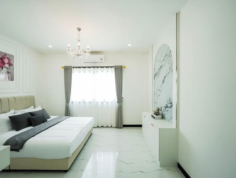 Pool Villa for Sale East Pattaya Soi Khao Noi 3 Bedroom, Chon Buri (Pattaya), Bang Lamung, Bang Lamung (Pattaya), Chon Buri (Pattaya), 3 Bedrooms, 268 sqm, Single Detached House For Sale, by PLC real estate, 500240624 - DDproperty.com