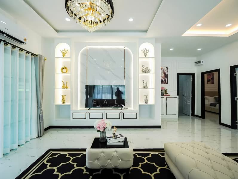 Pool Villa for Sale East Pattaya Soi Khao Noi 3 Bedroom, Chon Buri (Pattaya), Bang Lamung, Bang Lamung (Pattaya), Chon Buri (Pattaya), 3 Bedrooms, 268 sqm, Single Detached House For Sale, by PLC real estate, 500240624 - DDproperty.com