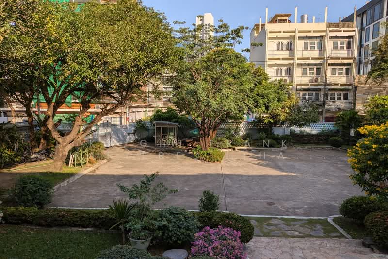 For Sale - Single Detached House in Silom - Bangrak, Bangkok