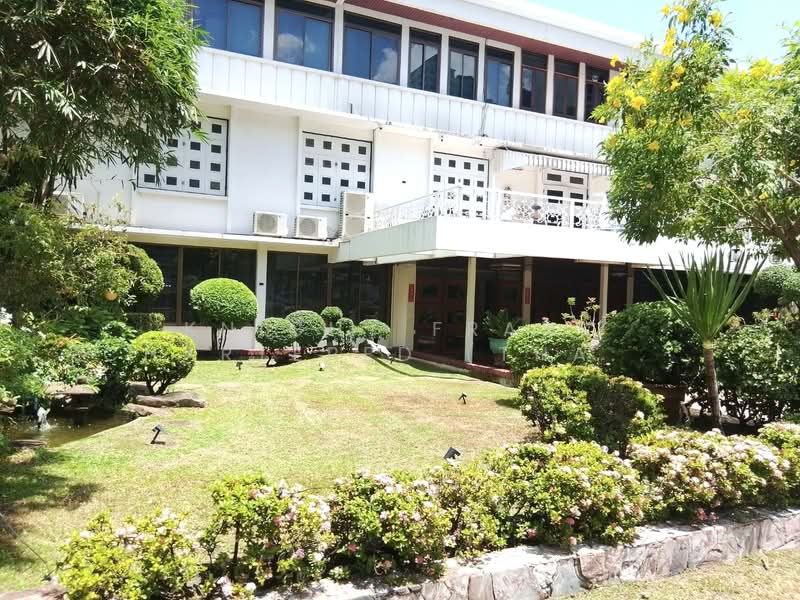 บ้านเดี่ยว โซนสีลม - บางรัก, กรุงเทพ, สีลม, บางรัก, กรุงเทพ, 2,512 ตร.ม., บ้านเดี่ยว ขาย, โดย Knight Frank Chartered (Thailand) Co.,Ltd, 500240652 - DDproperty.com