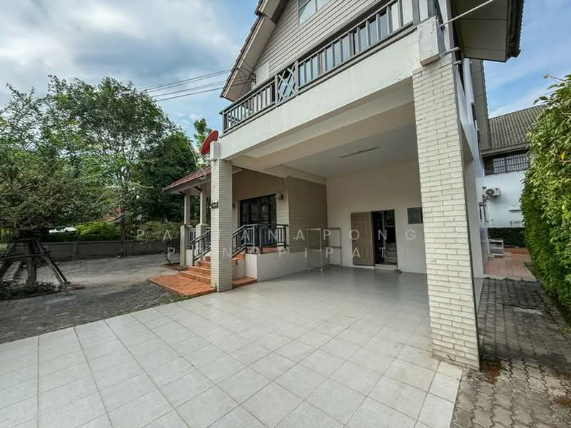 3-BR House, Chon Buri (Pattaya), Surasak, Si Racha, Chon Buri (Pattaya), 3 Bedrooms, 400 sqm, Single Detached House For Sale, by Pattanapong Pongpipat, 500240663 - DDproperty.com