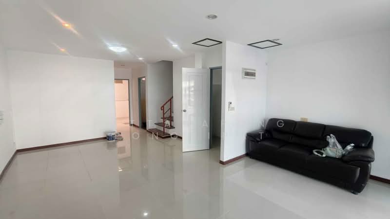 3-BR Townhouse, Chon Buri (Pattaya), Nong Pru, Bang Lamung (Pattaya), Chon Buri (Pattaya), 3 Bedrooms, 263 sqm, Townhouse For Sale, by Pattanapong Pongpipat, 500240675 - DDproperty.com