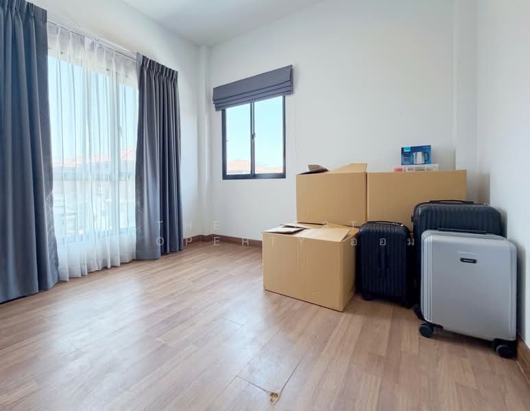 The Ricco Residence Wongwaen-Hathairat : เดอะริคโค้ เรสซิเดนซ์ วงแหวนฯ-หทัยราษฎร์, กรุงเทพ, ถนนไทยรามัญ, สามวาตะวันตก, คลองสามวา, กรุงเทพ, 157 ตร.ม., บ้านเดี่ยว ขาย, โดย The Best Property ออม, 500240692 - DDproperty.com