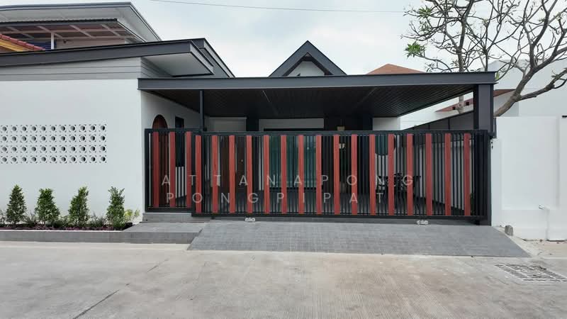 3-BR House, Chon Buri (Pattaya), Nong Pru, Bang Lamung (Pattaya), Chon Buri (Pattaya), 3 Bedrooms, 204 sqm, Single Detached House For Sale, by Pattanapong Pongpipat, 500240695 - DDproperty.com