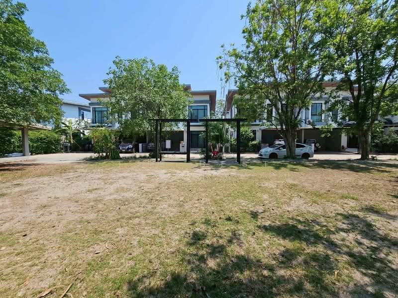 High Living 7, Chon Buri (Pattaya), 199 Thesaban Road 1, Nong Tamlung, Phan Thong, Chon Buri (Pattaya), 3 Bedrooms, 150 sqm, Semi-Detached House (Twin House) For Sale, by The Best Property ปู, 500240761 - DDproperty.com