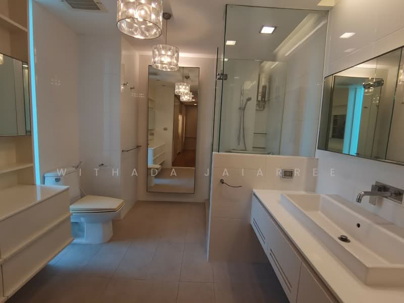 Ficus Lane, Bangkok, Soi Sukhumvit 44/1, Phra Kanong, Khlong Toei, Bangkok, 2 Bedrooms, 198 sqm, Condo For Rent, by Withada Jaiarree, 500240805 - DDproperty.com