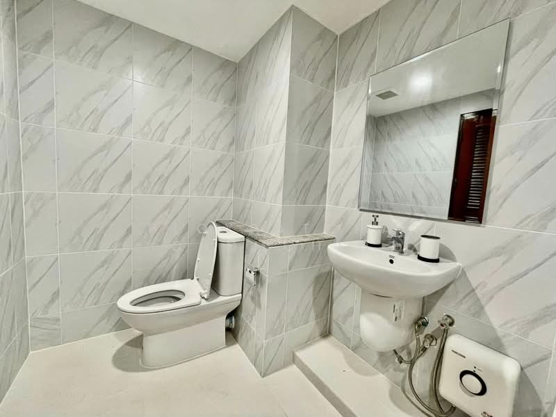 Supalai Place Sukhumvit 39, Bangkok, 175-179 Soi Sukhumvit 39 Sukhumvit Road, Khlong Tan Nua, Watthana, Bangkok, 1 Bedroom, 50 sqm, Condo For Rent, by Ploypatcha Chomchid, 500240827 - DDproperty.com