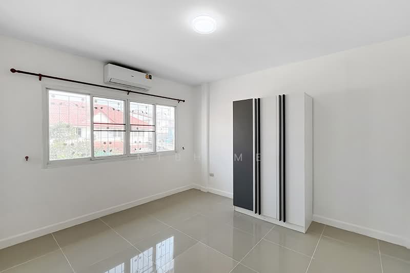 Nareenakorn 12, Nonthaburi, Bang Rak Pattana, Bang Bua Thong, Nonthaburi, 3 Bedrooms, 135 sqm, Townhouse For Sale, by NTBHOME, 500240833 - DDproperty.com