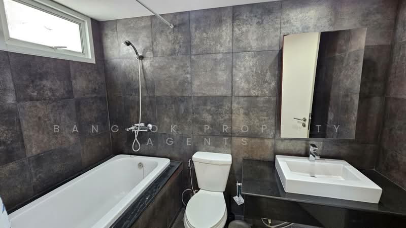 Voque Sukhumvit 16, Bangkok, Soi Sukhumvit 16, Khlong Toei, Khlong Toei, Bangkok, 2 Bedrooms, 74 sqm, Condo For Rent, by BANGKOK PROPERTY AGENTS, 500240838 - DDproperty.com