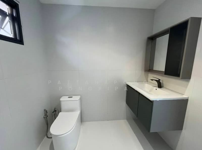 undefined, Chon Buri (Pattaya), Nong Pru, Bang Lamung (Pattaya), Chon Buri (Pattaya), 5 Bedrooms, 280 sqm, Single Detached House For Sale, by Pattanapong Pongpipat, 500240874 - DDproperty.com