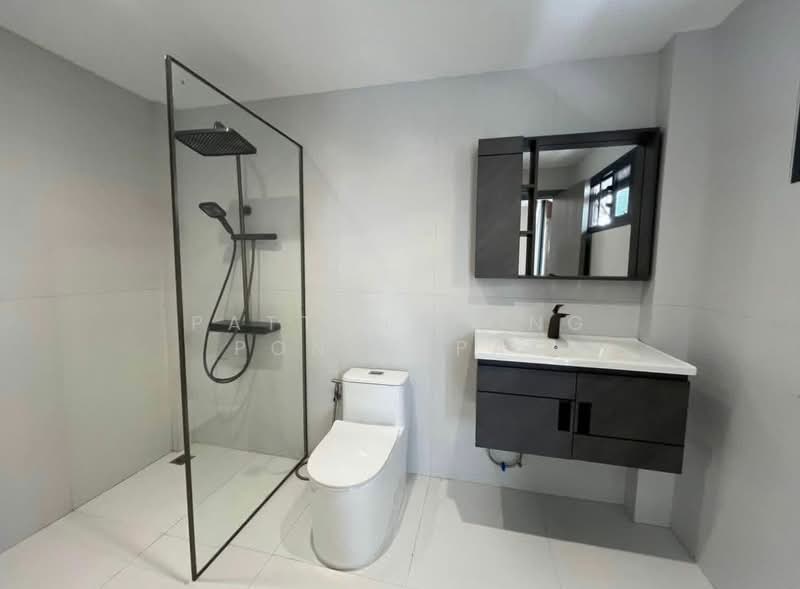 undefined, Chon Buri (Pattaya), Nong Pru, Bang Lamung (Pattaya), Chon Buri (Pattaya), 5 Bedrooms, 280 sqm, Single Detached House For Sale, by Pattanapong Pongpipat, 500240874 - DDproperty.com