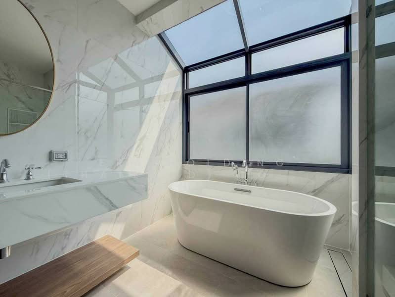 Narasiri Krungthep Kreetha, Bangkok, 69 Soi Pracha Ruamjai, Hua Mak, Bang Kapi, Bangkok, 4 Bedrooms, 495 sqm, Single Detached House For Sale, by ERA Holding (Thailand) Co., Ltd., 500240877 - DDproperty.com