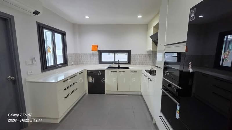 undefined, Chon Buri (Pattaya), Bang Lamung, Bang Lamung (Pattaya), Chon Buri (Pattaya), 4 Bedrooms, 180 sqm, Single Detached House For Sale, by Pattanapong Pongpipat, 500240903 - DDproperty.com