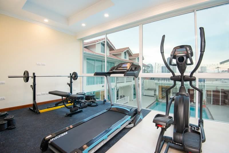 undefined, Chon Buri (Pattaya), Nong Pru, Bang Lamung (Pattaya), Chon Buri (Pattaya), 10+ Bedrooms, 1,000 sqm, Villa For Sale, by Pattanapong Pongpipat, 500240913 - DDproperty.com