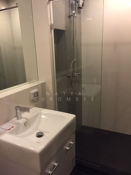 Rhythm Sathorn-Narathiwas, Bangkok, 651 Naradhiwas Rajanagarindra Road, Thung Maha Mek, Sathon, Bangkok, 2 Bedrooms, 65 sqm, Condo For Rent, by Natta Buromsee, 500240915 - DDproperty.com