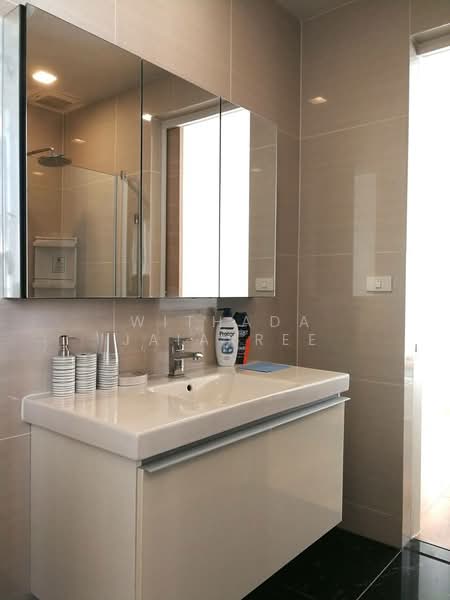 Park Origin Phrom Phong (Park 24), Bangkok, 68 Soi Sukhumvit 24, Khong Tan, Khlong Toei, Bangkok, 2 Bedrooms, 54 sqm, Condo For Rent, by Withada Jaiarree, 500240928 - DDproperty.com