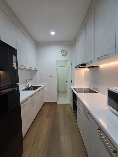 The Waterford Diamond Tower สุขุมวิท (เดอะวอเตอร์ฟอร์ด ไดมอน ทาวเวอร์ สุขุมวิท), กรุงเทพ, 758/18  ซอยสุขุมวิท 30/1 ถนนสุขุมวิท, คลองเตย, คลองเตย, กรุงเทพ, 147 ตร.ม., คอนโด ให้เช่า, โดย Emmika Ngoencharoen, 500240939 - DDproperty.com