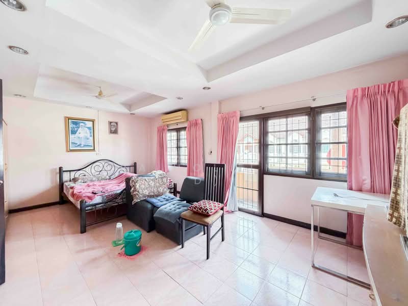 ฐิติพร พัฒนาการ 29, Bangkok, Suan Luang, Suan Luang, Bangkok, 4 Bedrooms, 300 sqm, Townhouse For Sale, by ERA Holding (Thailand) Co., Ltd., 500240940 - DDproperty.com