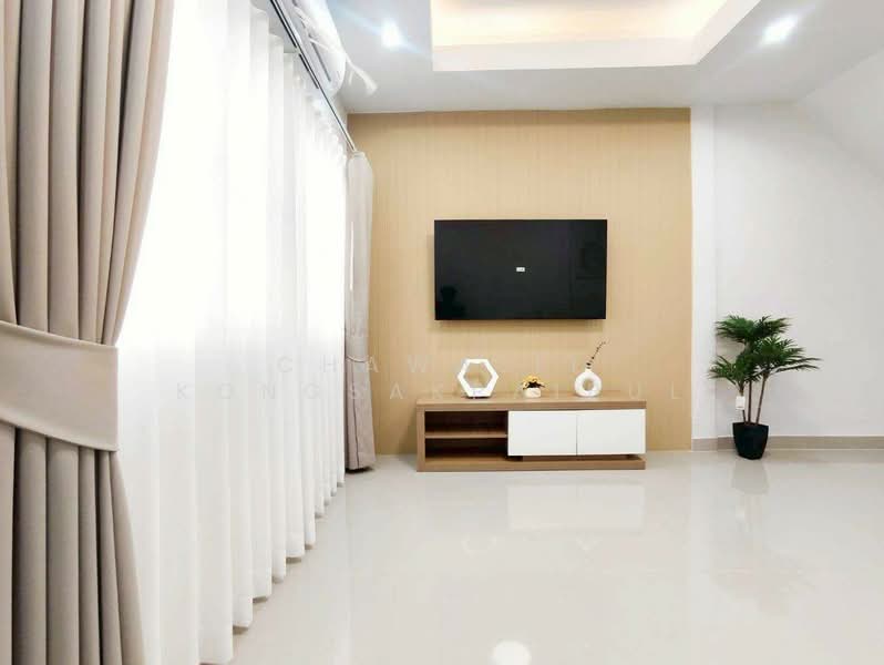 Sena Villa 91 Village, Pathum Thani, 251 Soi Rangsit, Prachathipat, Thanyaburi, Pathum Thani, 2 Bedrooms, 140 sqm, Townhouse For Sale, by CHAWALIT KONGSAKPAIBUL, 500240992 - DDproperty.com