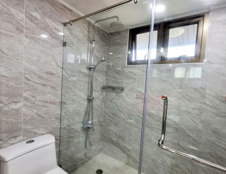 Floraville Condominium, Bangkok, 51 Pattanakarn, Suan Luang, Suan Luang, Bangkok, 2 Bedrooms, 122 sqm, Condo For Sale, by Prapapan Wilairojvorakul, 500241021 - DDproperty.com