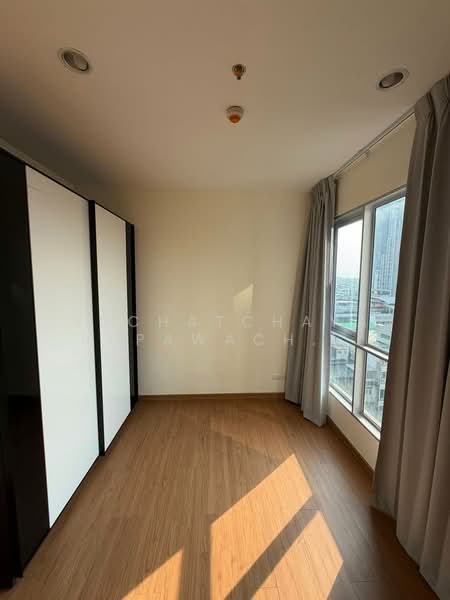 HIVE Taksin, Bangkok, 18 1 Soi, Khlong Ton Sai, Khlong San, Bangkok, 2 Bedrooms, 75 sqm, Condo For Rent, by Suchatchaya Supawachiranant, 500241026 - DDproperty.com