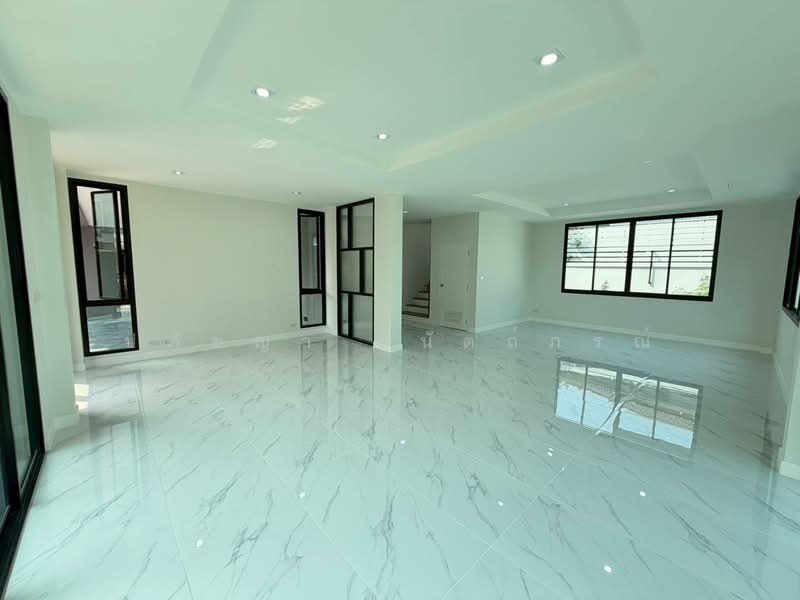 Nusasiri City Rama 2, Samut Sakhon, Rama 2 km 15, Bang Nam Chut, Muang Samut Sakhon, Samut Sakhon, 3 Bedrooms, 350 sqm, Single Detached House For Sale, by ปภัชญา ธนัตถ์ภรณ์, 500241043 - DDproperty.com