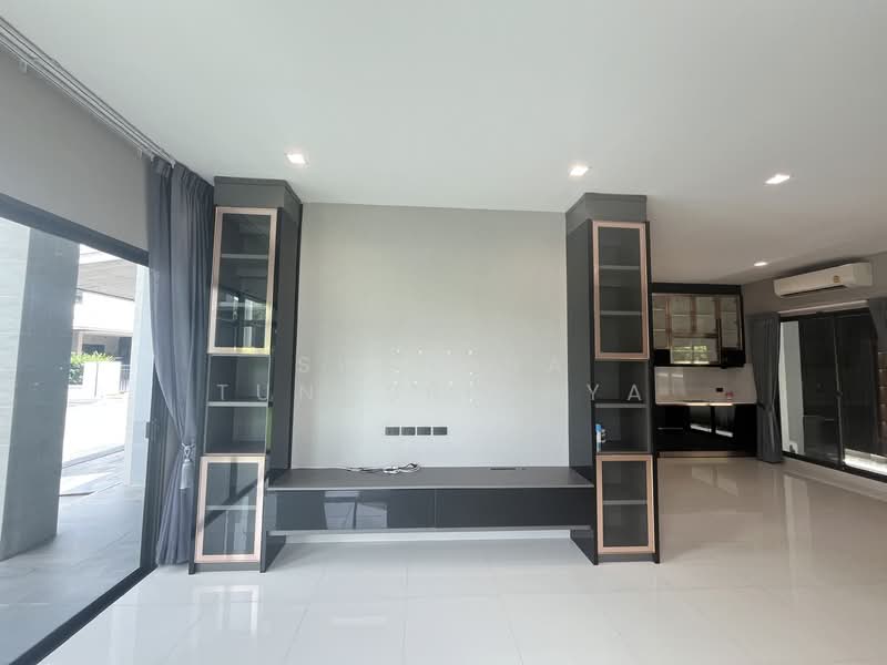 Bangkok Boulevard Signature Sathorn-Ratchaphruek : บางกอก บูเลอวาร์ด ซิกเนเจอร์ สาทร-ราชพฤกษ์, กรุงเทพ, 72 ถนนบางแวก, บางเชือกหนัง, ตลิ่งชัน, กรุงเทพ, 300 ตร.ม., บ้านเดี่ยว ให้เช่า, โดย Suthana Tungsriouya, 500241072 - DDproperty.com