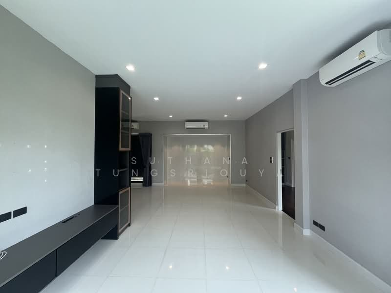 Bangkok Boulevard Signature Sathorn-Ratchaphruek, Bangkok, 72 Bangwaek Road, Bang Chuek Nang, Taling Chan, Bangkok, 4 Bedrooms, 300 sqm, Single Detached House For Rent, by Suthana Tungsriouya, 500241072 - DDproperty.com
