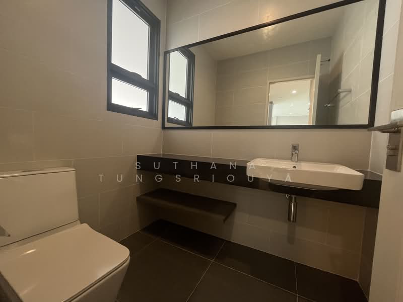 Bangkok Boulevard Signature Sathorn-Ratchaphruek, Bangkok, 72 Bangwaek Road, Bang Chuek Nang, Taling Chan, Bangkok, 4 Bedrooms, 300 sqm, Single Detached House For Rent, by Suthana Tungsriouya, 500241072 - DDproperty.com