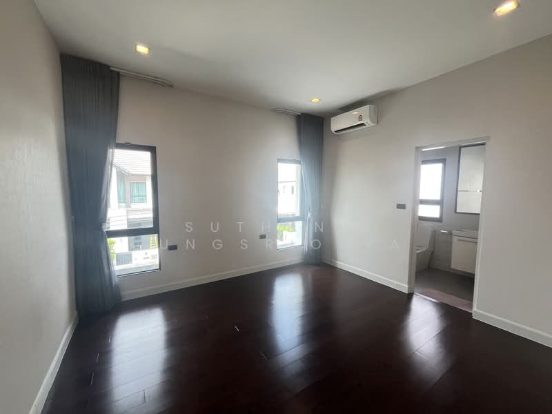 Bangkok Boulevard Signature Sathorn-Ratchaphruek, Bangkok, 72 Bangwaek Road, Bang Chuek Nang, Taling Chan, Bangkok, 4 Bedrooms, 300 sqm, Single Detached House For Rent, by Suthana Tungsriouya, 500241072 - DDproperty.com
