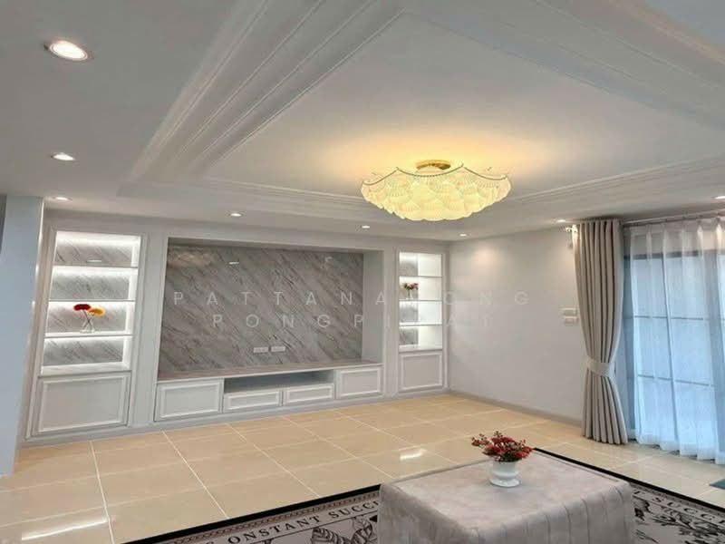 3-BR Semi-detached House, Chon Buri (Pattaya), Surasak, Si Racha, Chon Buri (Pattaya), 3 Bedrooms, 162 sqm, Semi-Detached House (Twin House) For Sale, by Pattanapong Pongpipat, 500241104 - DDproperty.com