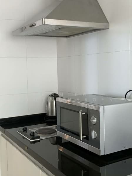 Siri Residence : สิริ เรสซิเด้นซ์, กรุงเทพ, 21 ซอยสุขุมวิท 24, คลองตัน, คลองเตย, กรุงเทพ, 60 ตร.ม., คอนโด ให้เช่า, โดย Emmika Ngoencharoen, 500241111 - DDproperty.com