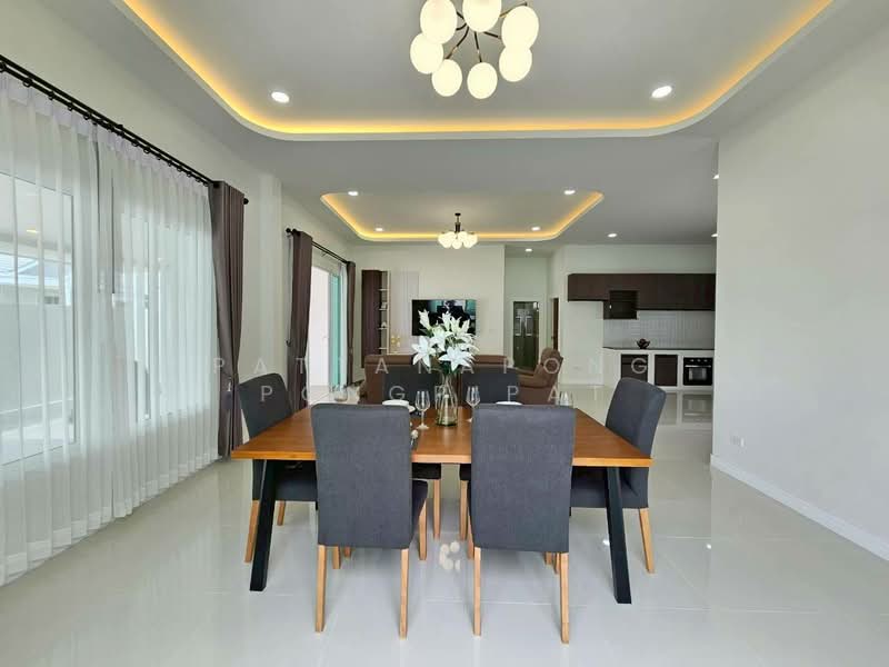 3-BR Villa, Chon Buri (Pattaya), Poong, Bang Lamung (Pattaya), Chon Buri (Pattaya), 3 Bedrooms, 310 sqm, Villa For Sale, by Pattanapong Pongpipat, 500241120 - DDproperty.com