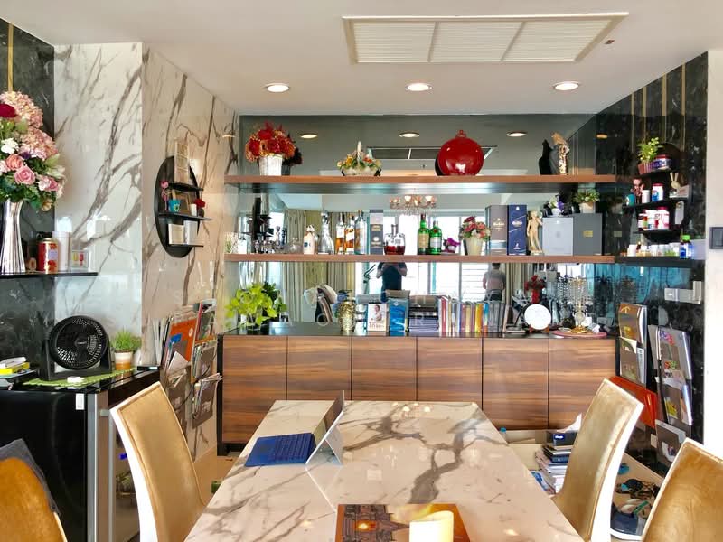 Baan Rajprasong, Bangkok, 3 Rajdamri Road, Lumphini, Pathum Wan, Bangkok, 3 Bedrooms, 168 sqm, Condo For Rent, by Suchatchaya Supawachiranant, 500241143 - DDproperty.com