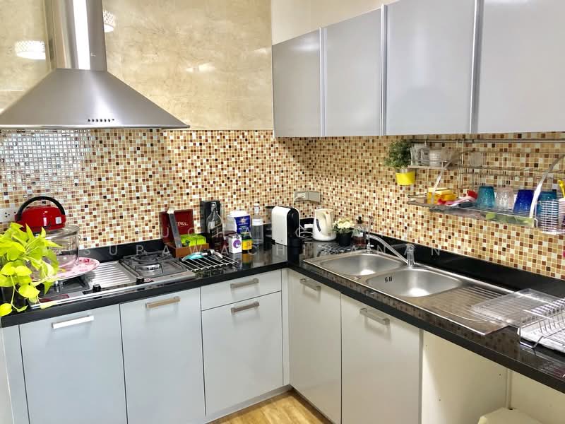 Baan Rajprasong, Bangkok, 3 Rajdamri Road, Lumphini, Pathum Wan, Bangkok, 3 Bedrooms, 168 sqm, Condo For Rent, by Suchatchaya Supawachiranant, 500241143 - DDproperty.com