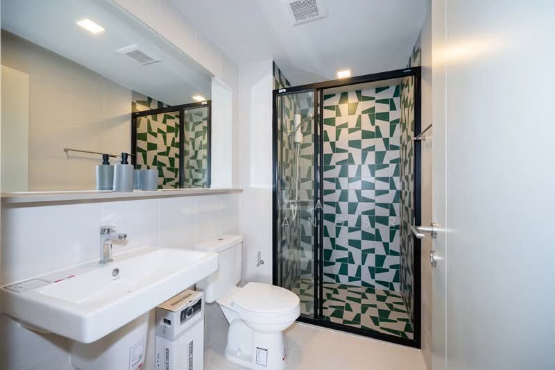 The Base Sukhumvit 50, Bangkok, Soi Roem Charoen 1, Sukhumvit 50 Road, Phra Kanong, Khlong Toei, Bangkok, 1 Bedroom, 26 sqm, Condo For Sale, by Veera Sawatrangsri, 500241147 - DDproperty.com