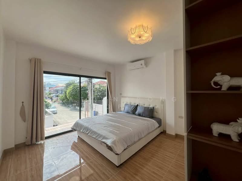 undefined, Chon Buri (Pattaya), Nong Pru, Bang Lamung (Pattaya), Chon Buri (Pattaya), 4 Bedrooms, 382 sqm, Villa For Sale, by Pattanapong Pongpipat, 500241153 - DDproperty.com