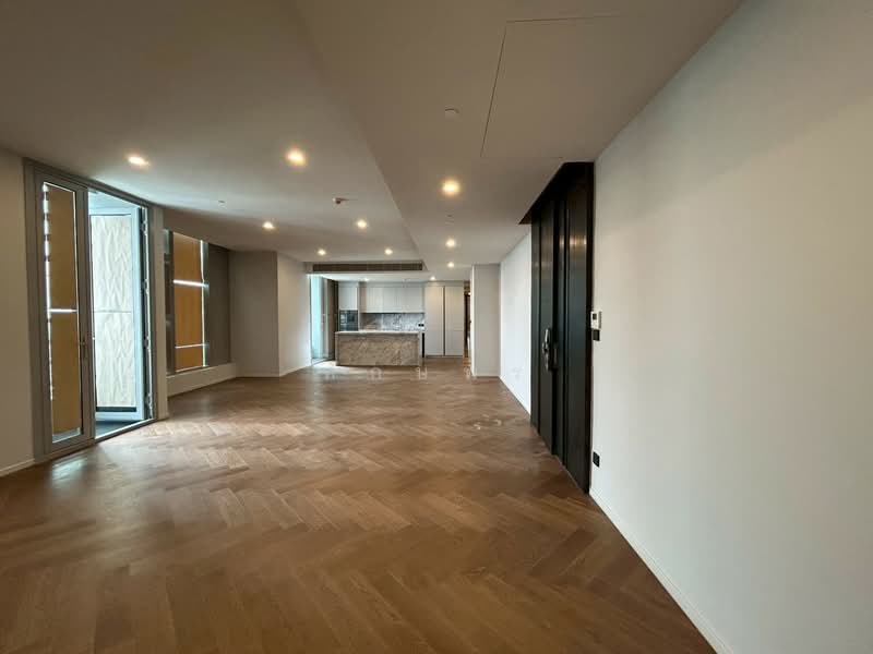 The Residences 38, Bangkok, Soi Sukhumvit 38, Phra Kanong, Khlong Toei, Bangkok, 4 Bedrooms, 221 sqm, Condo For Sale, by ทักษพร, 500241172 - DDproperty.com