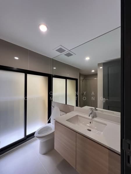 Noble Above Wireless-Ruamrudee, Bangkok, Wireless Road, Lumphini, Pathum Wan, Bangkok, 1 Bedroom, 61 sqm, Condo For Sale, by Suchanya Champatong, 500241265 - DDproperty.com