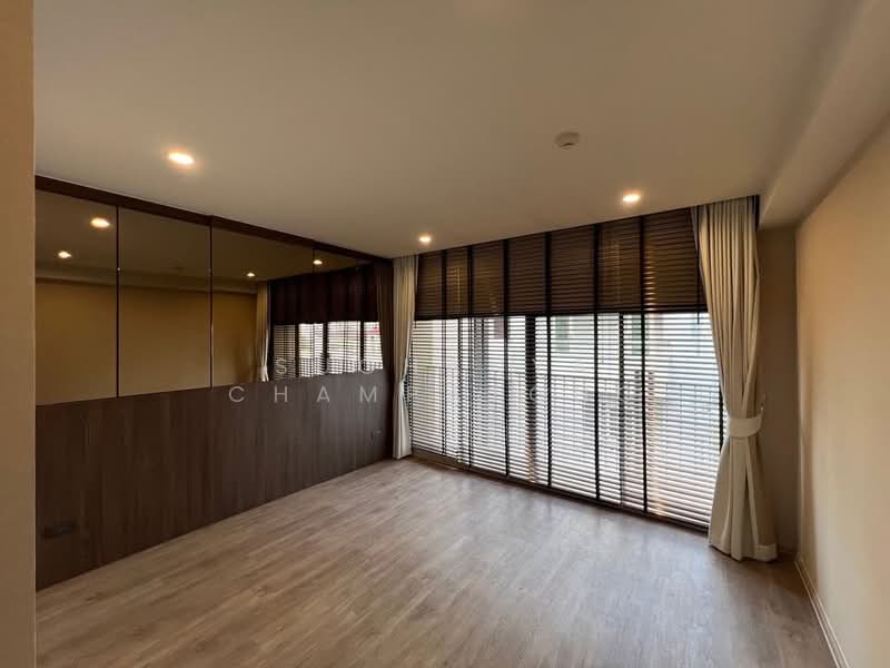 Noble Above Wireless-Ruamrudee, Bangkok, Wireless Road, Lumphini, Pathum Wan, Bangkok, 1 Bedroom, 61 sqm, Condo For Sale, by Suchanya Champatong, 500241265 - DDproperty.com