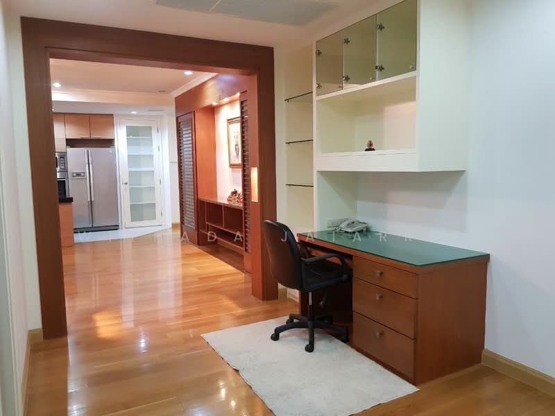 The Cadogan Private Residence, Bangkok, Soi Sukhumvit 39, Khlong Tan Nua, Watthana, Bangkok, 3 Bedrooms, 192 sqm, Condo For Rent, by Withada Jaiarree, 500241267 - DDproperty.com