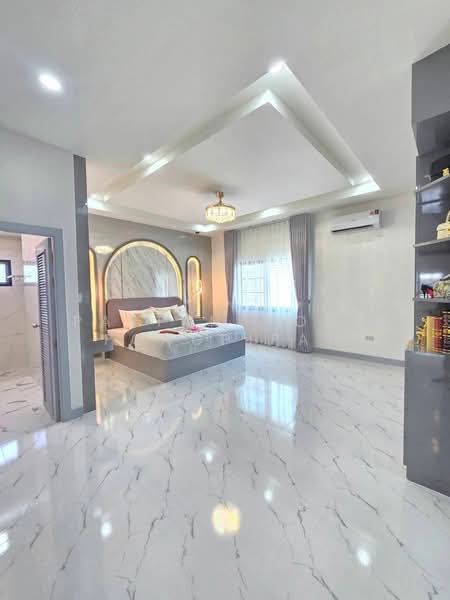 3-BR Villa, Chon Buri (Pattaya), Nong Pru, Bang Lamung (Pattaya), Chon Buri (Pattaya), 3 Bedrooms, 400 sqm, Villa For Sale, by Pattanapong Pongpipat, 500241302 - DDproperty.com