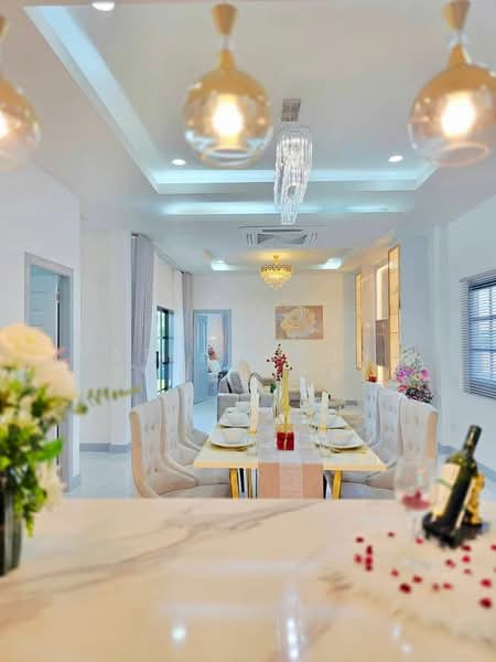 3-BR Villa, Chon Buri (Pattaya), Nong Pru, Bang Lamung (Pattaya), Chon Buri (Pattaya), 3 Bedrooms, 400 sqm, Villa For Sale, by Pattanapong Pongpipat, 500241302 - DDproperty.com