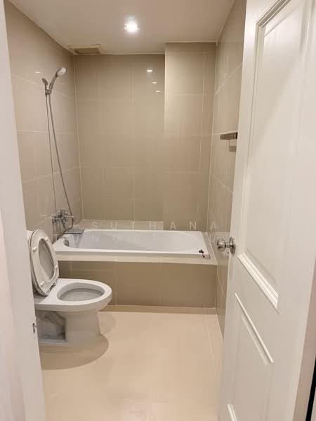 Noble Reflex : โนเบิล รีเฟลกซ์, กรุงเทพ, 18 ถนนพหลโยธิน, สามเสนใน, พญาไท, กรุงเทพ, 130 ตร.ม., คอนโด ให้เช่า, โดย Suthana Tungsriouya, 500241322 - DDproperty.com